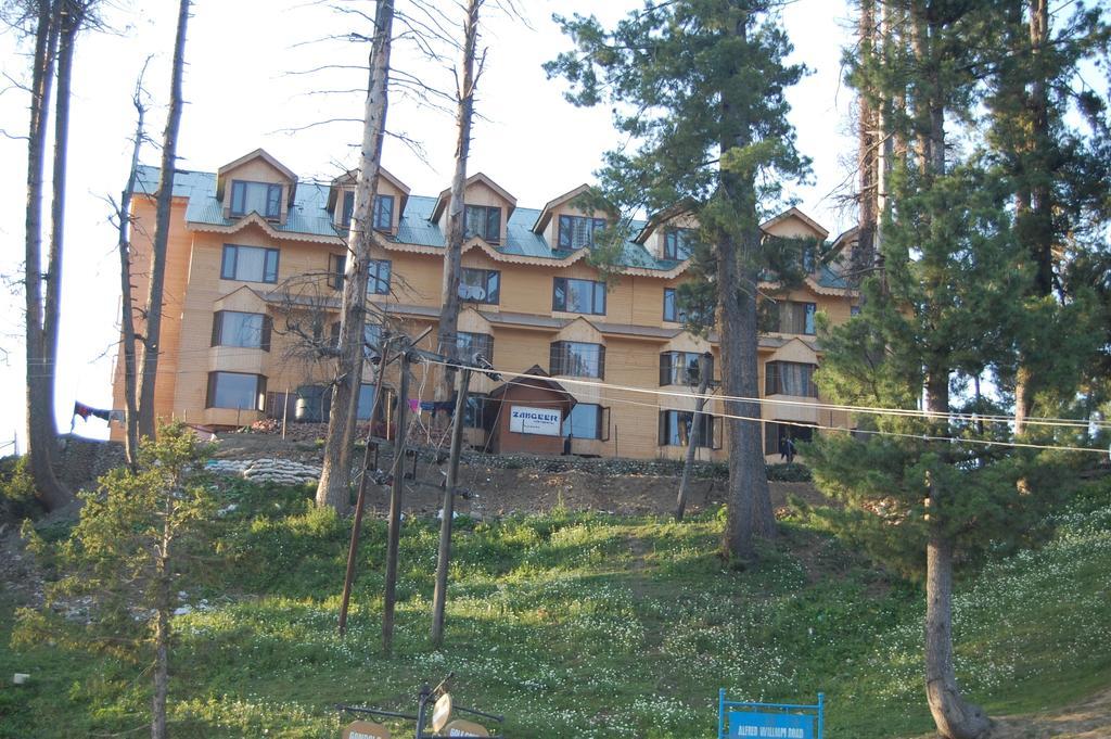 Hotel Zahgeer Continental Gulmarg Quarto foto
